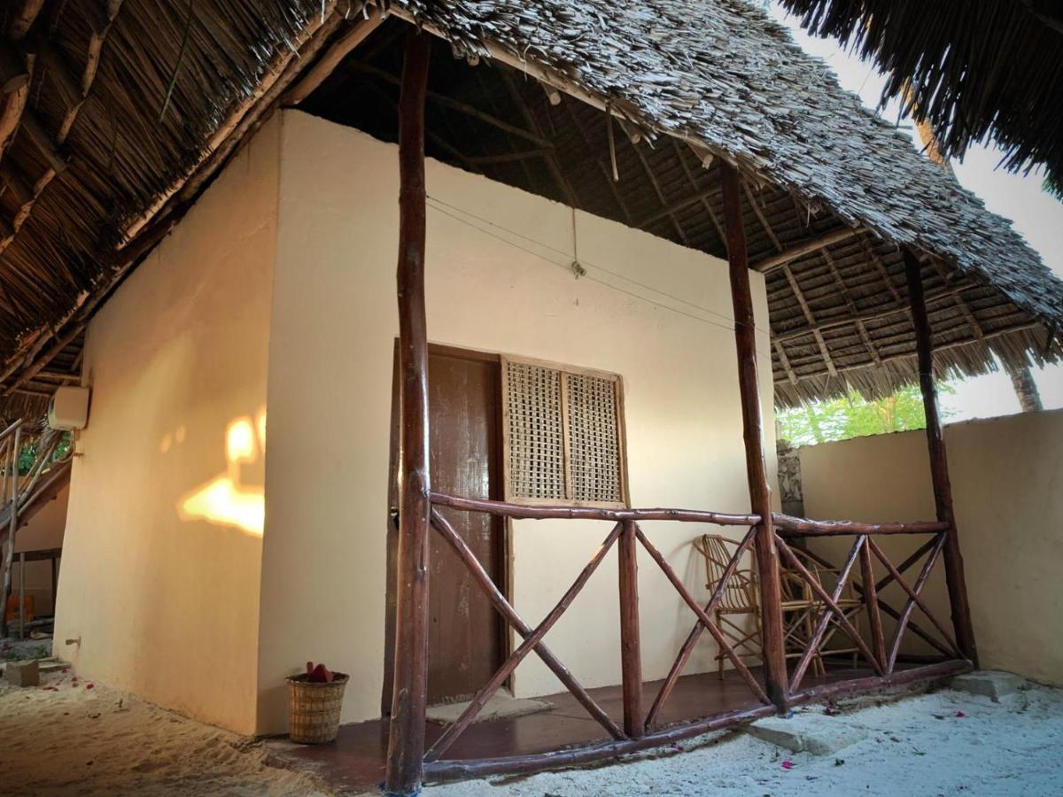 Mohammed Bungalows And Restaurant Матемве Екстериор снимка