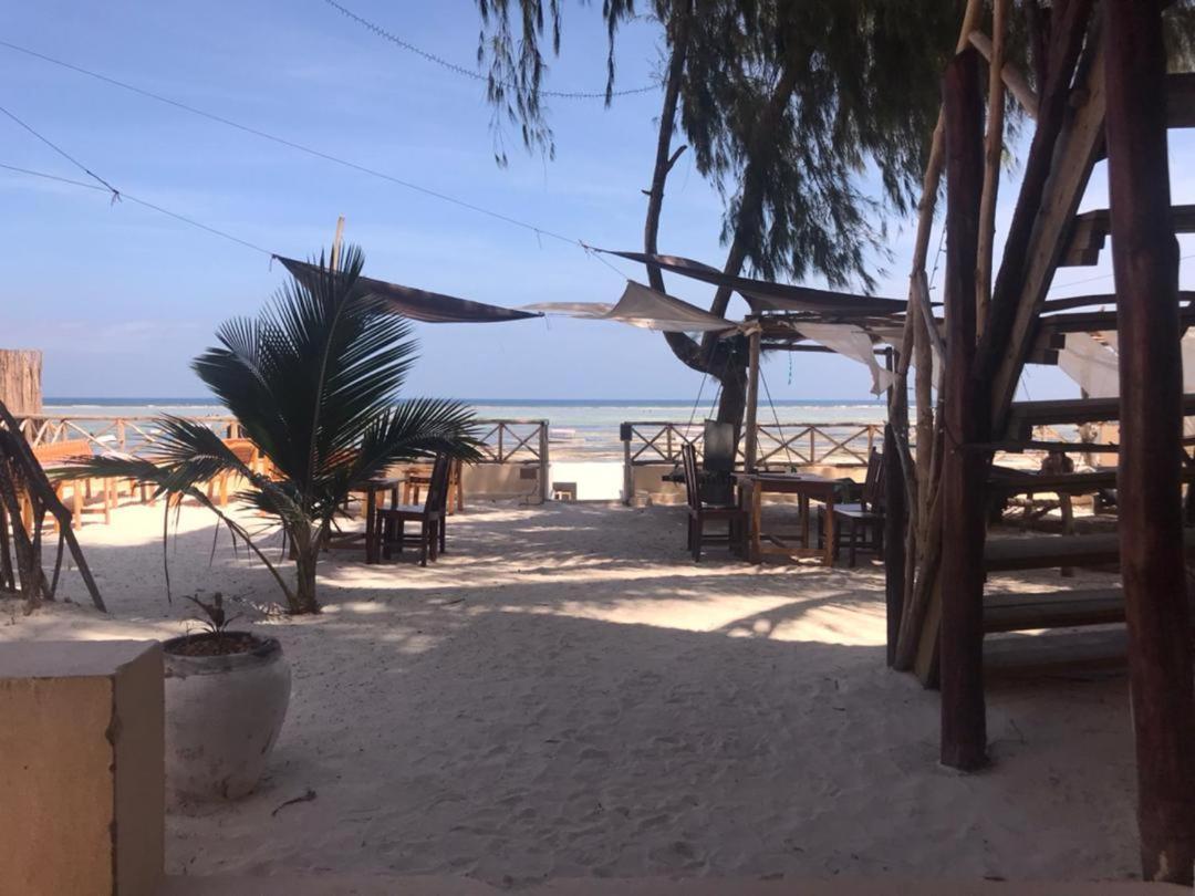 Mohammed Bungalows And Restaurant Матемве Екстериор снимка