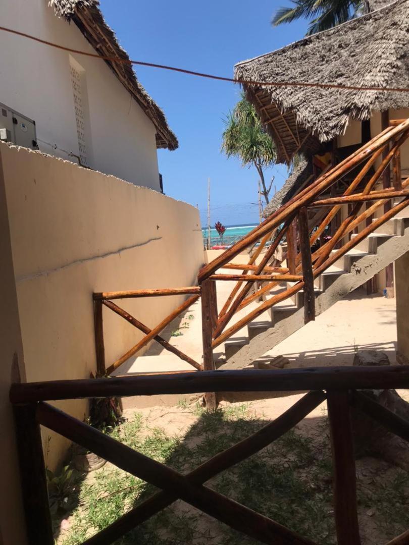 Mohammed Bungalows And Restaurant Матемве Екстериор снимка